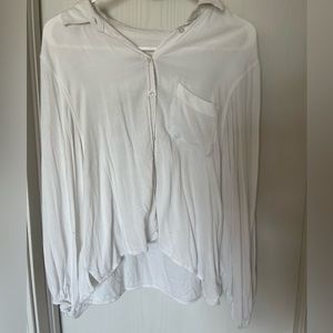 White linen shirt, super flowy!